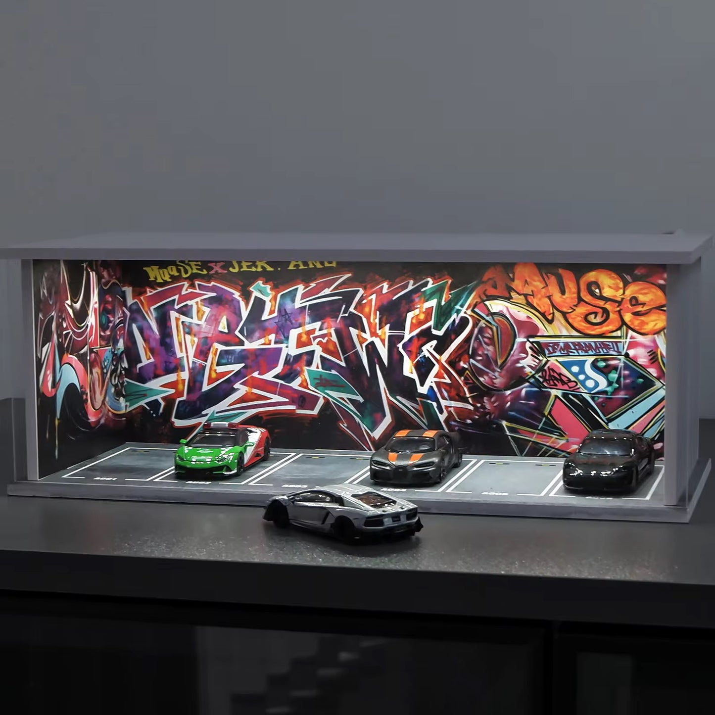 1:64 Car Model Display Case with Lights Matchbox Cars-Dilapidated Factory Scenes Parking Garage